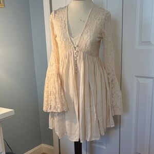 Free People XS Boho Lace Bell Sleeve Tunic Dress in Soft Blush Lined